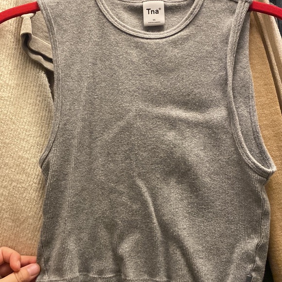 SOLD Aritzia TNA Tank - Picture 3 of 3